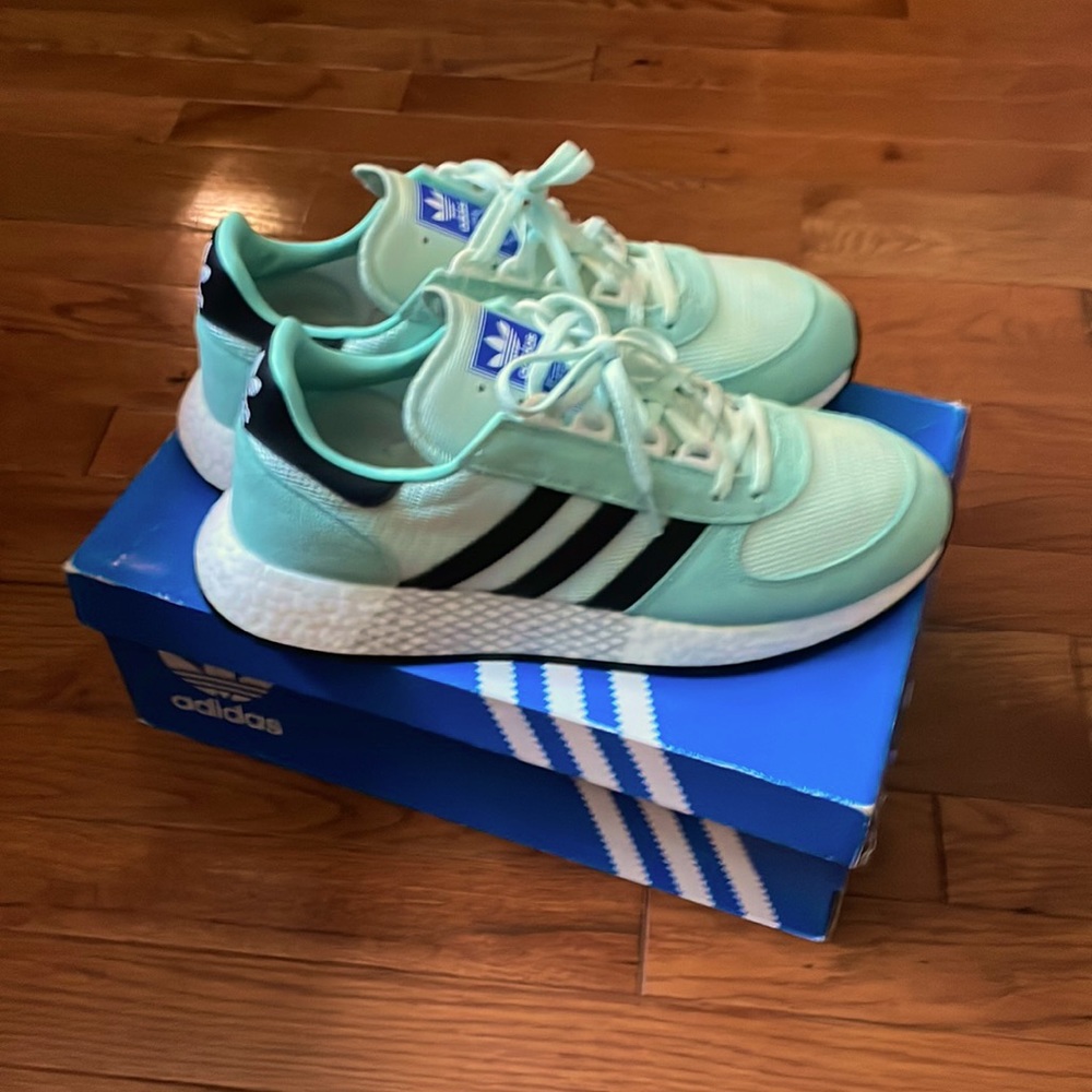 Brand New!!! This is a pair of Adidas Marathon Tech sneakers.